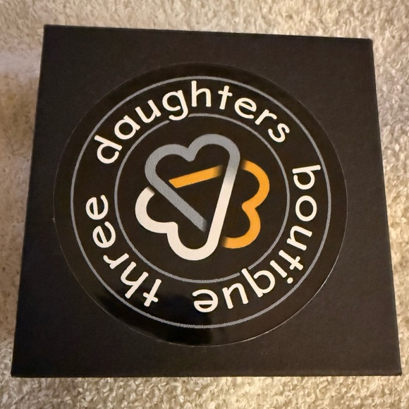 Silver Bangle Bracelet with Charm NWT - Picture 5 of 5